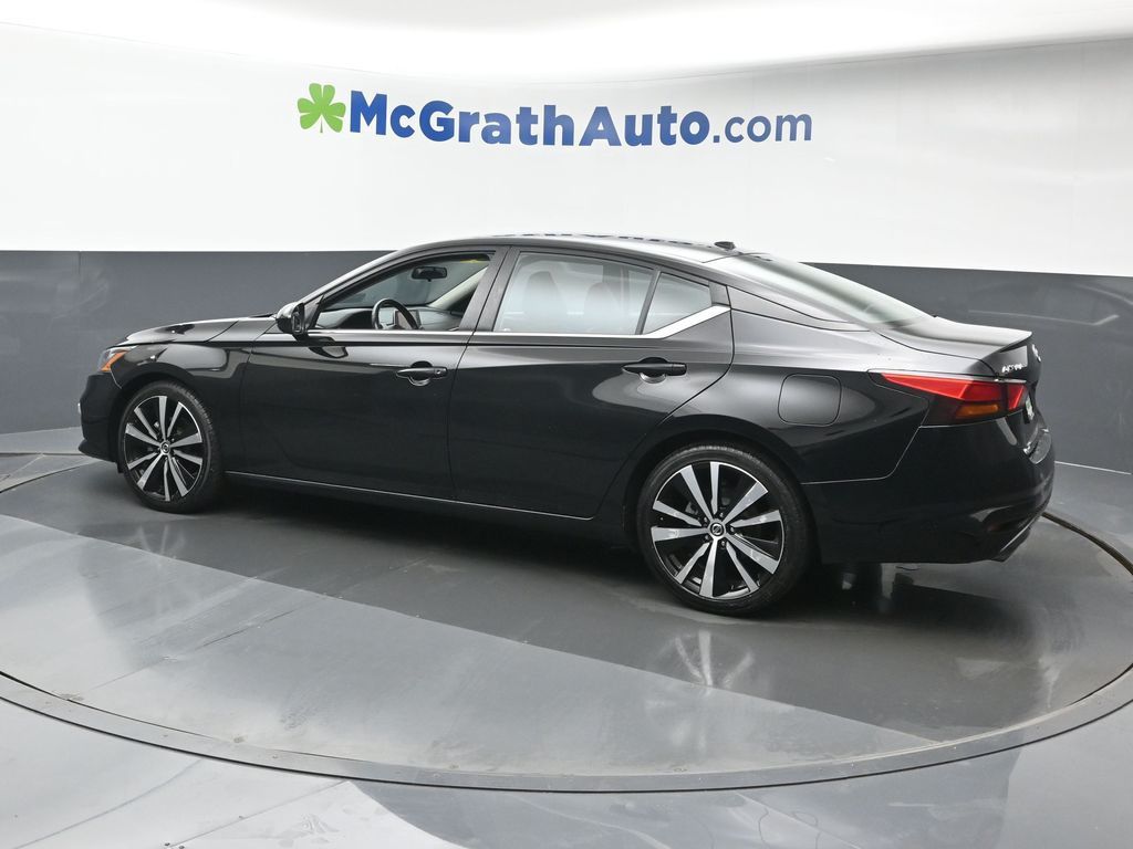 2022 Nissan Altima 2.5 SR photo 16