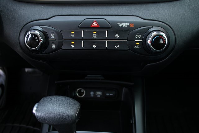 2019 Kia Sorento LX photo 24