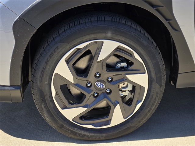 2025 Subaru Crosstrek Limited photo 7