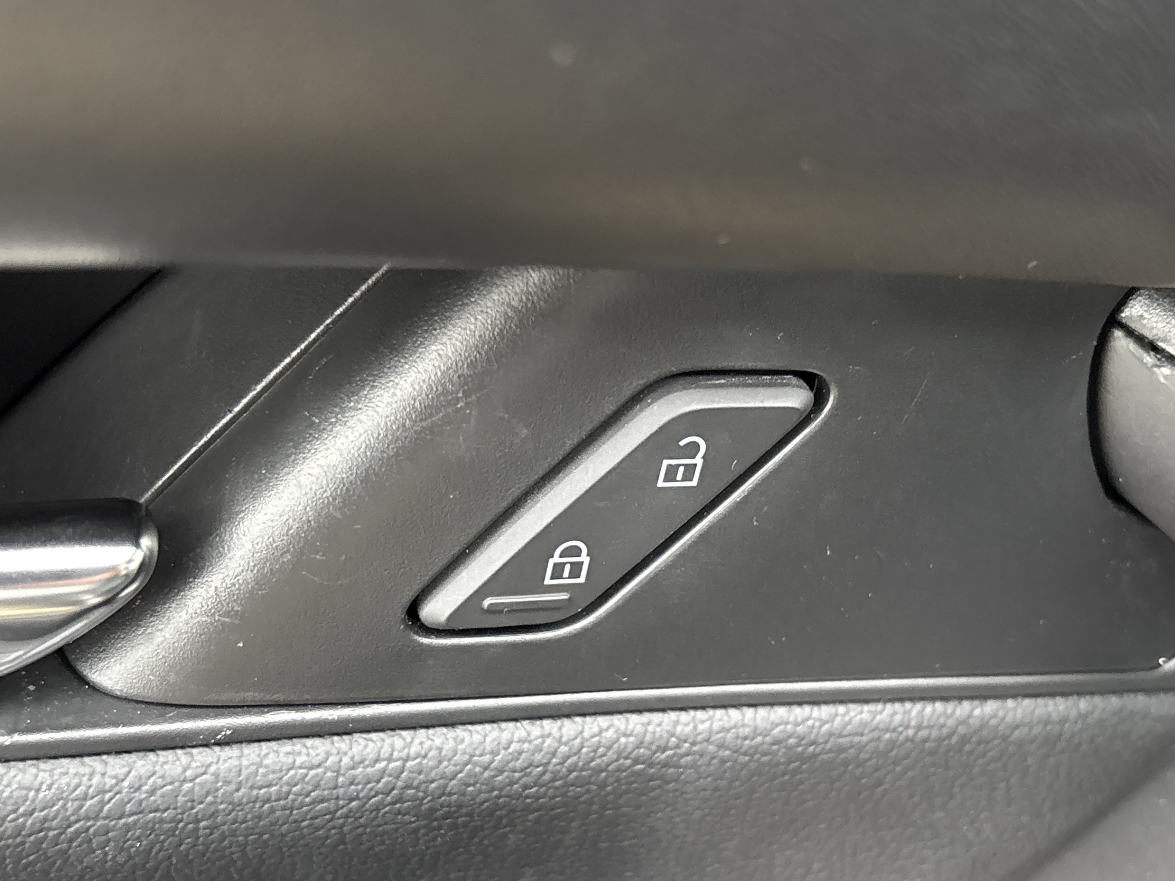 2024 Mazda CX-50 2.5 Premium Plus photo 2