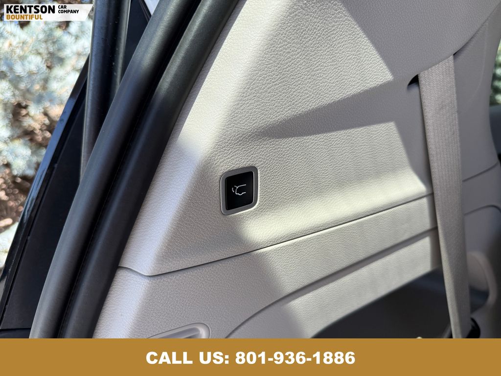 2024 Chrysler Pacifica Touring L photo 33