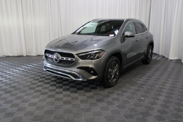 2024 Mercedes Benz GLA 250 4MATIC photo 4