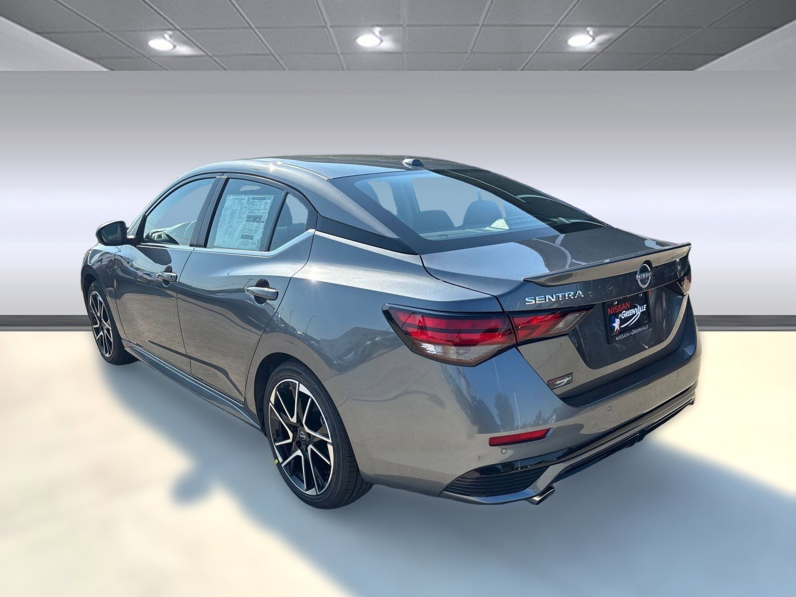 2025 Nissan Sentra SR photo 3