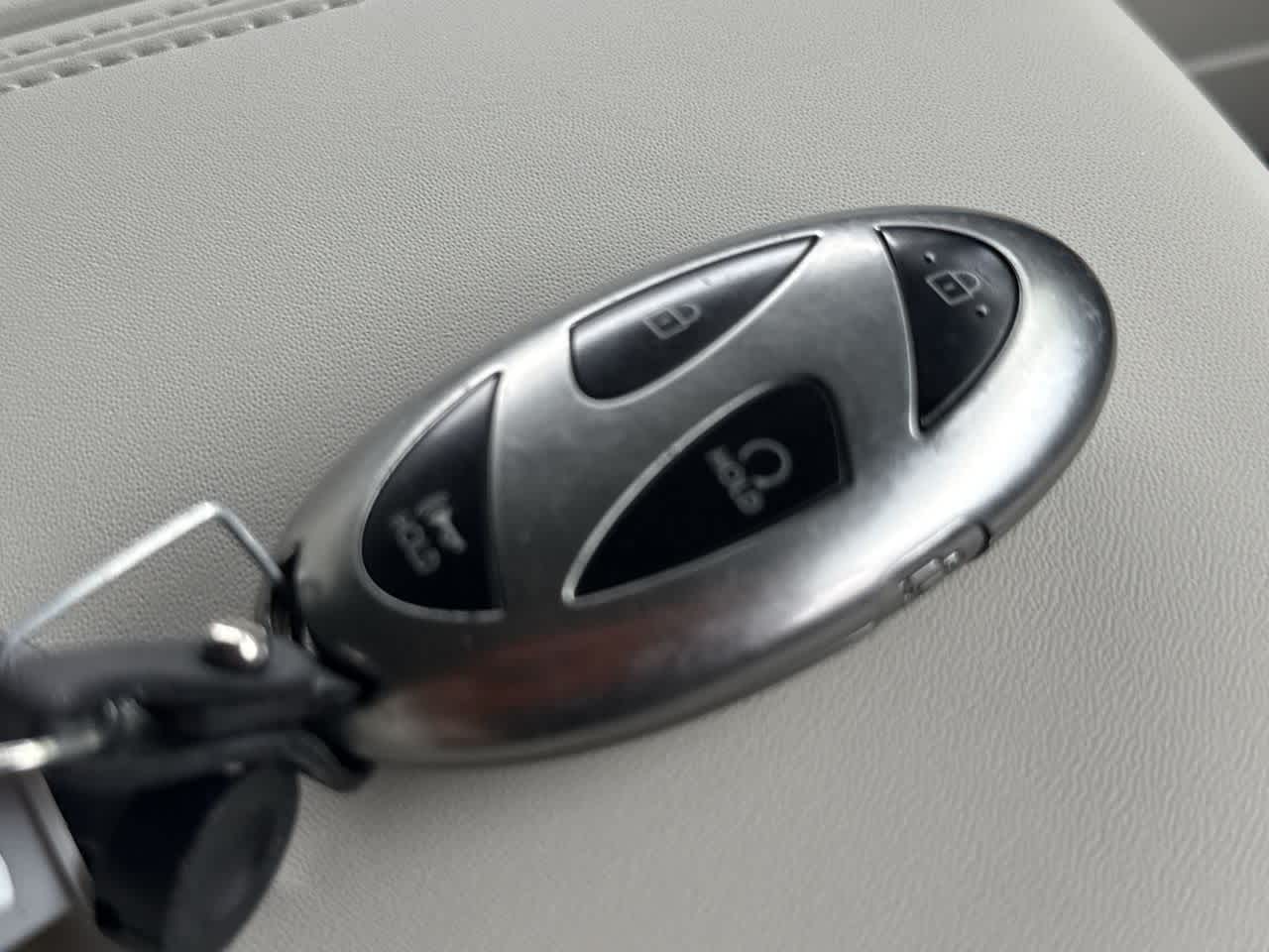 2025 Hyundai Santa Fe SEL photo 21