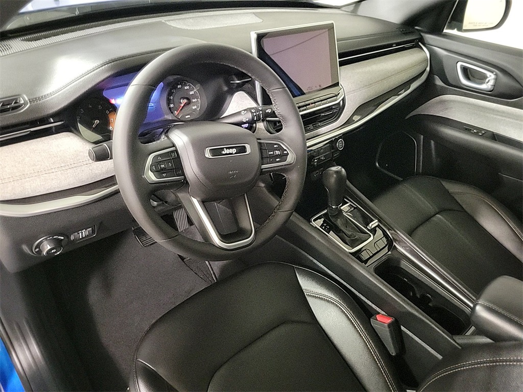 2024 JEEP COMPASS LATITUDE LUX - Image 13