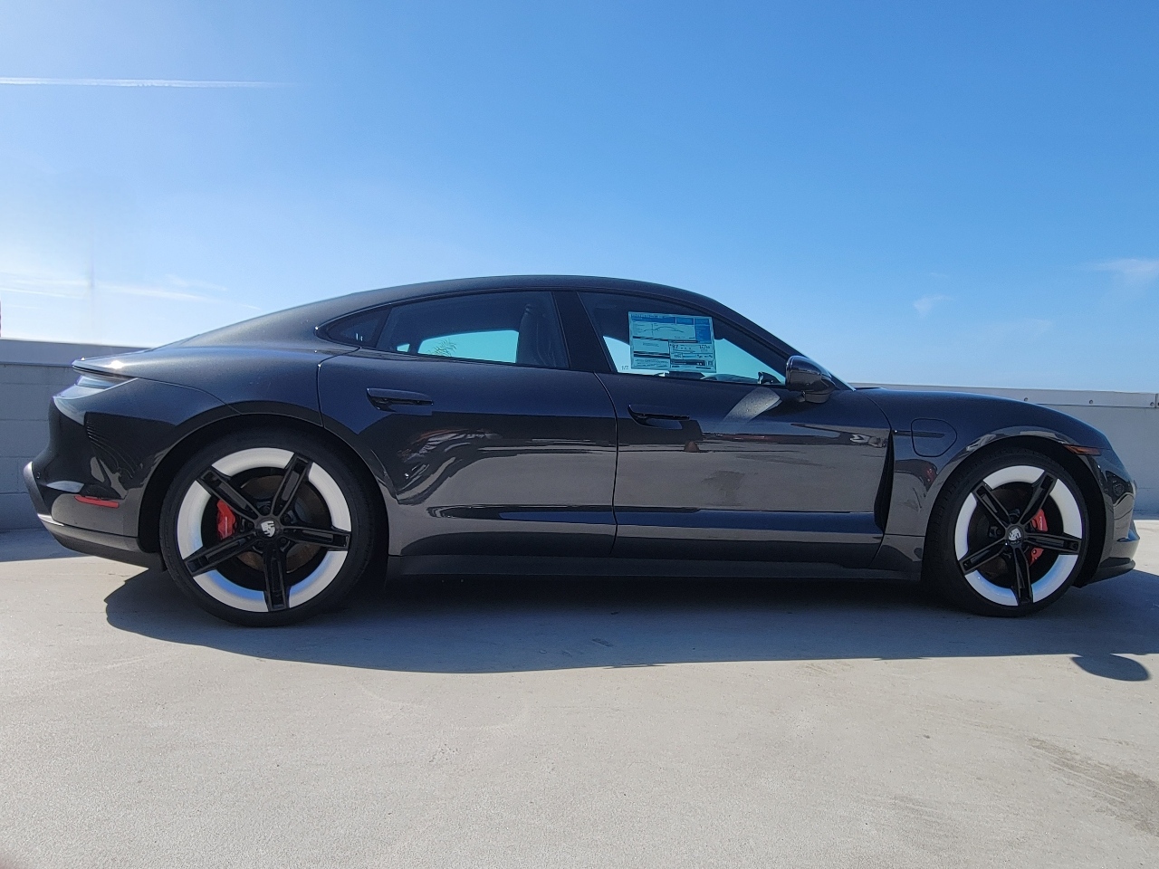 2025 Porsche Taycan 4S photo 22