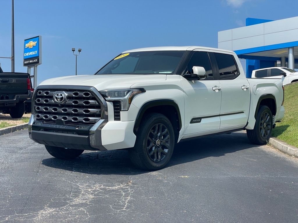 2024 Toyota Tundra Platinum photo 3