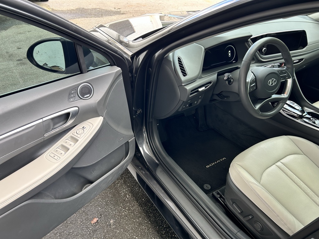 2023 Hyundai Sonata Limited photo 4