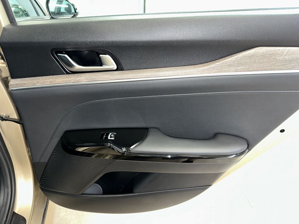 2021 Kia K5 EX photo 23