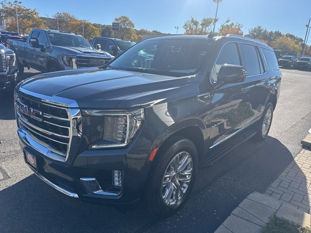 2021 Gmc Yukon SLT photo 3