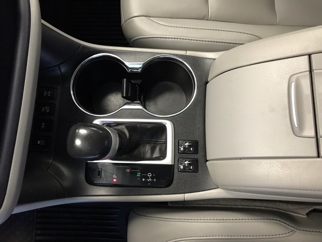 2015 Toyota Highlander XLE photo 21