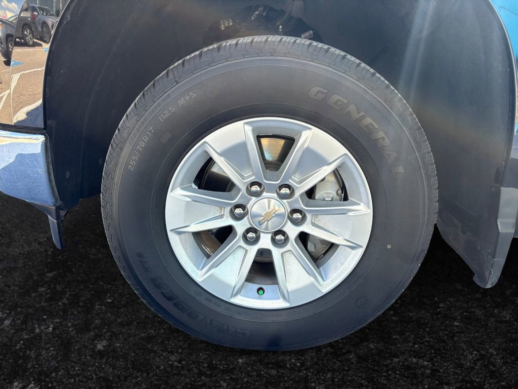 2024 Chevrolet Silverado 1500 LT photo 18