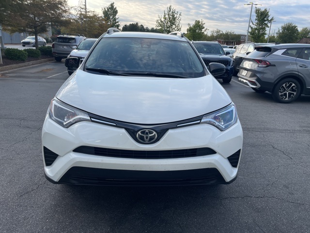2017 Toyota RAV4 LE photo 2