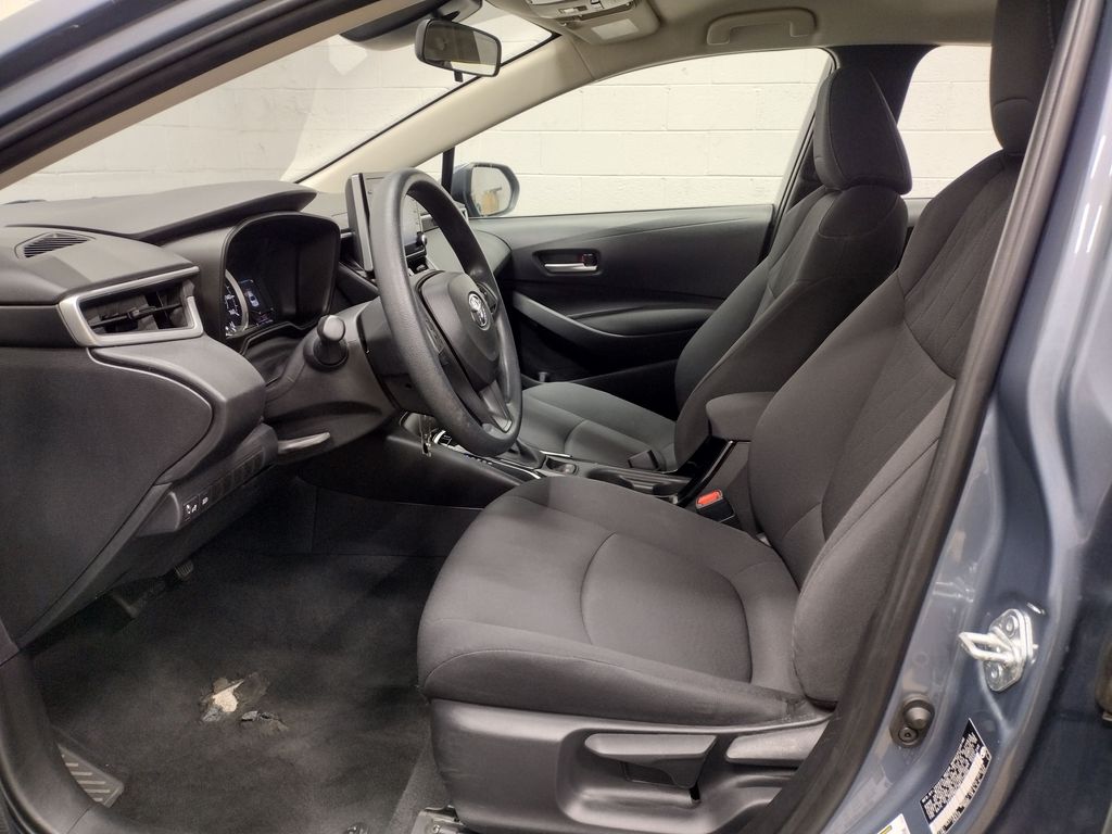 2021 Toyota Corolla LE photo 18