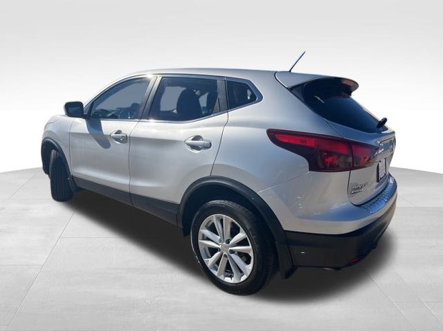 2018 Nissan Rogue Sport S photo 4