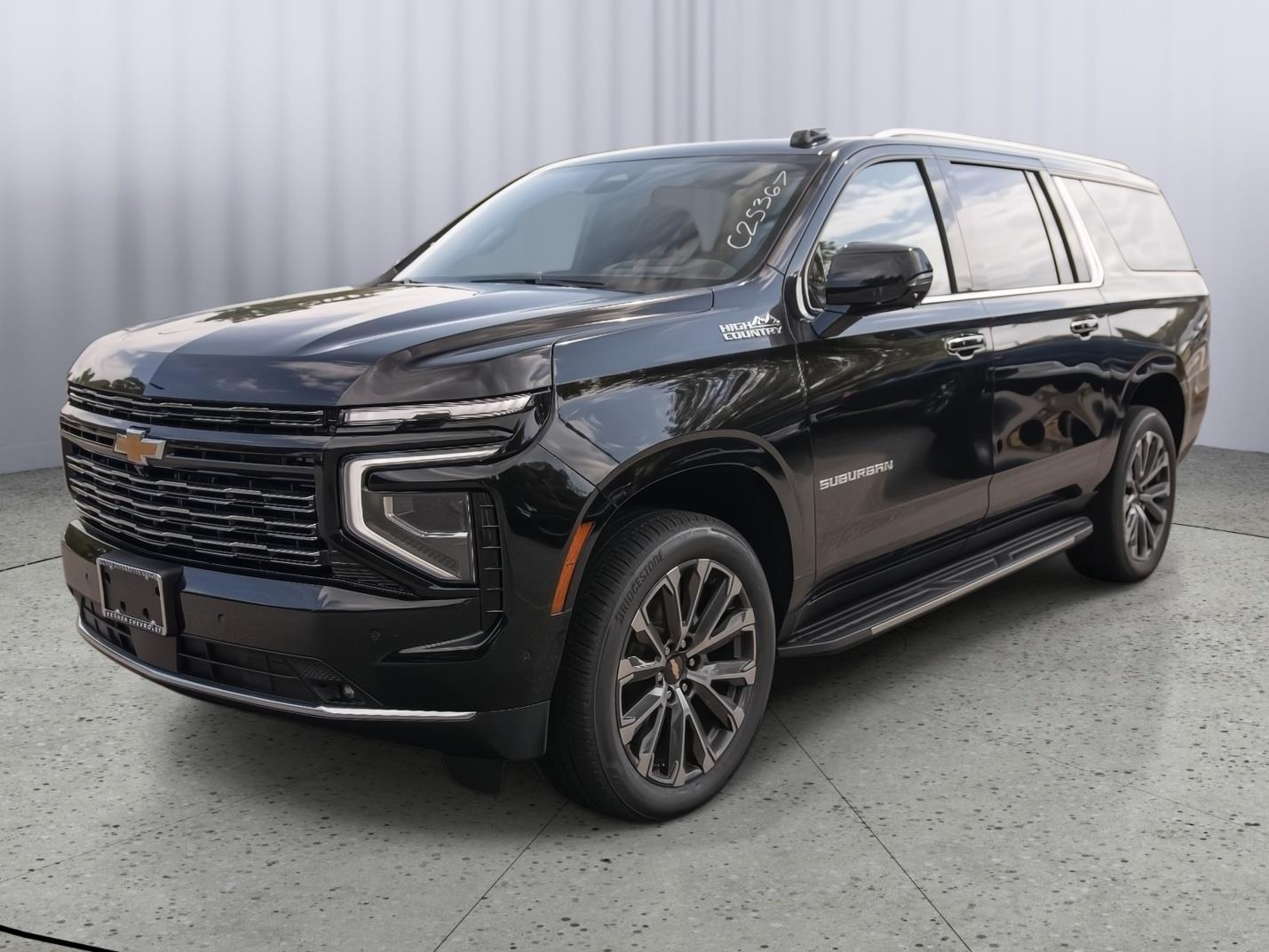 2025 Chevrolet Suburban High Country photo 3