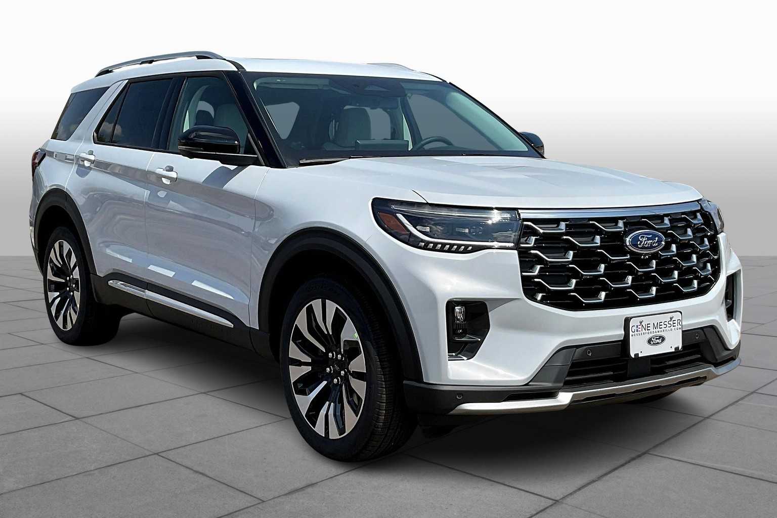 2025 Ford Explorer Platinum photo 2