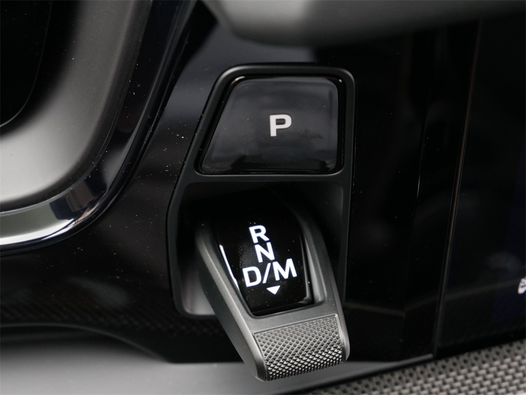 2025 Porsche Cayenne E-Hybrid Turbo photo 17