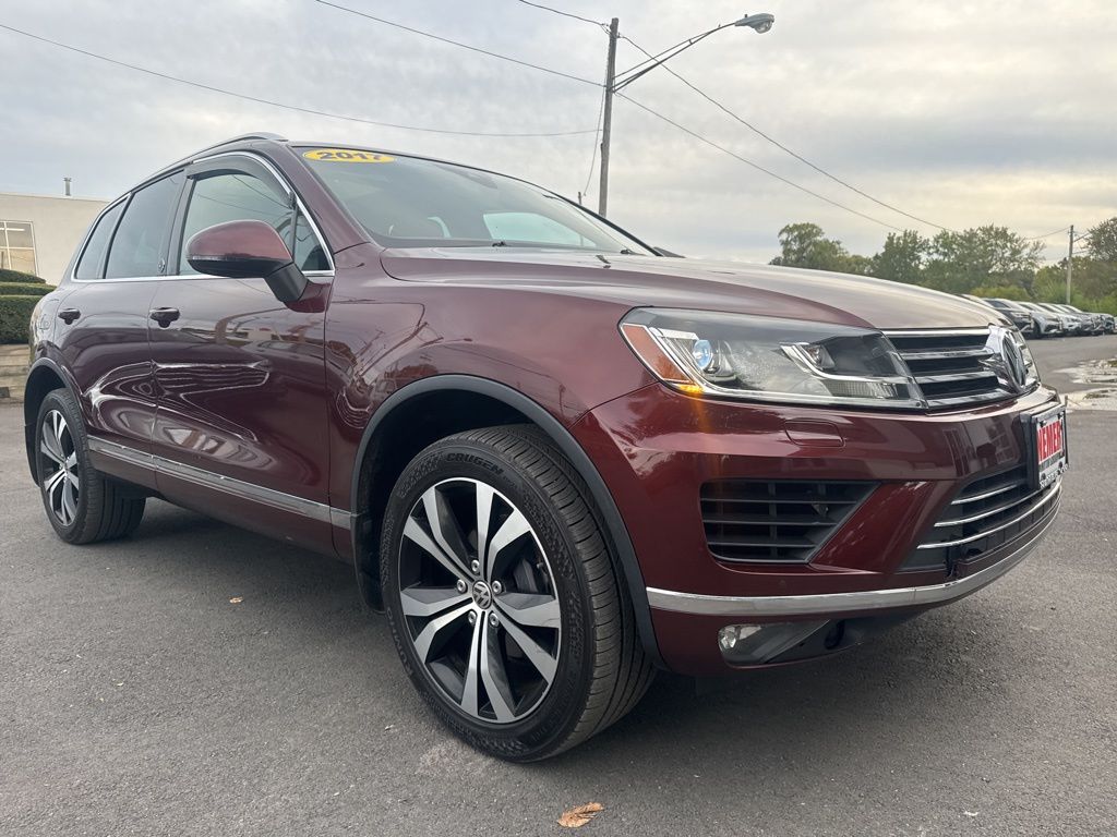 2017 Volkswagen Touareg V6 photo 3