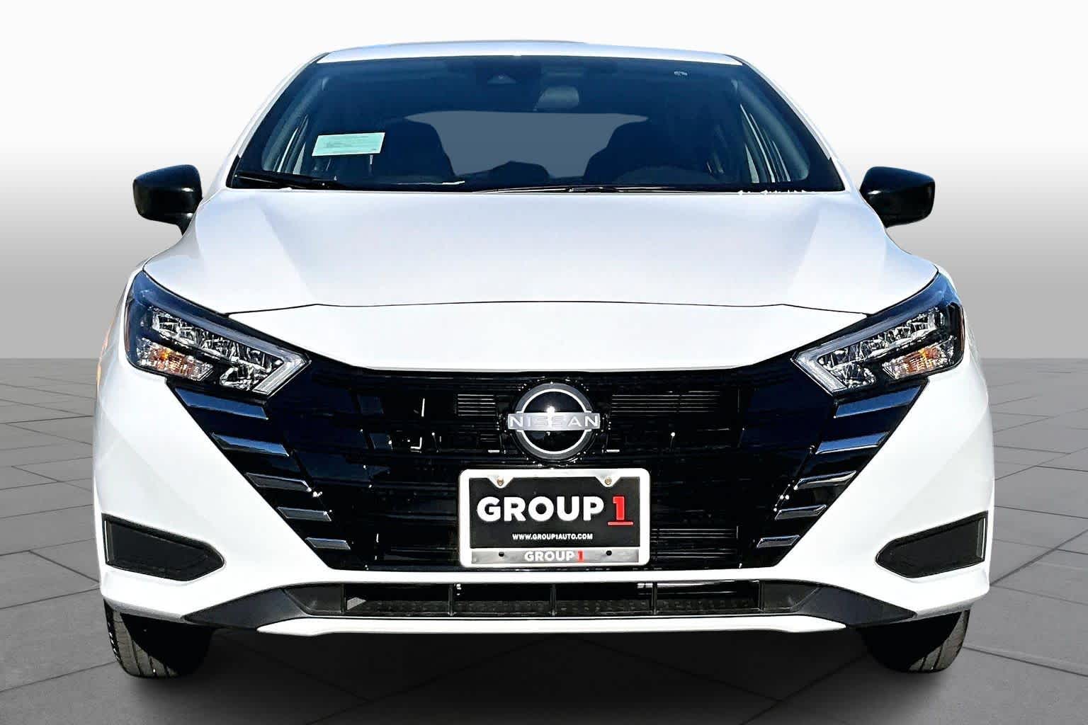 2025 Nissan Versa S photo 3