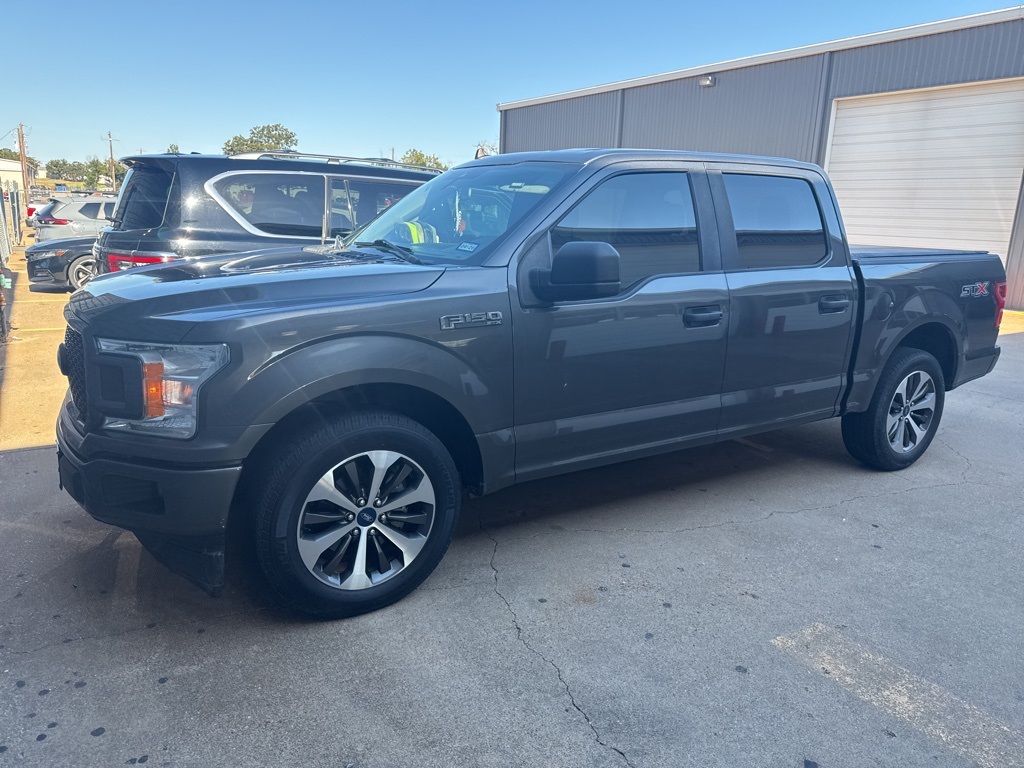 2020 Ford F-150 XL's photo