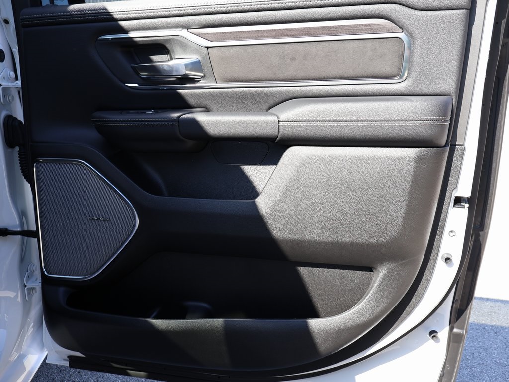 2025 Ram 1500 Laramie photo 10
