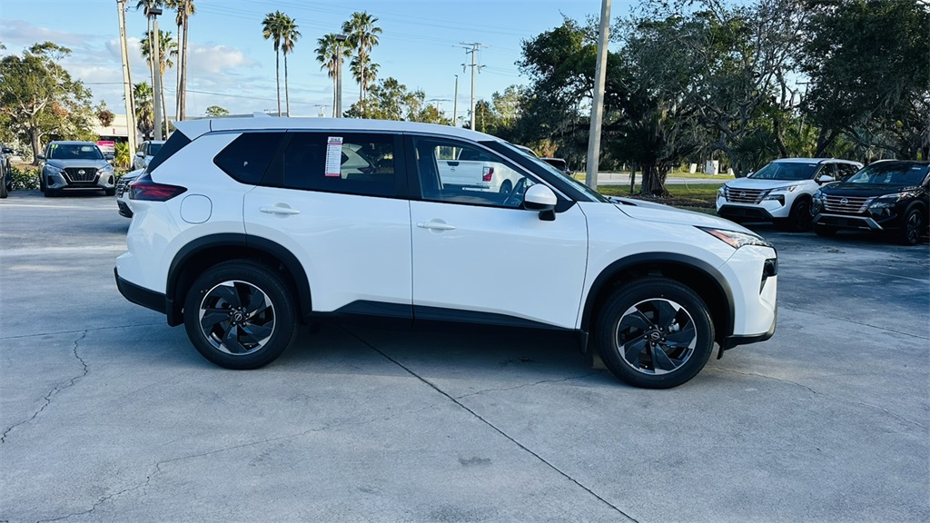 2026 Nissan Rogue SV photo 8