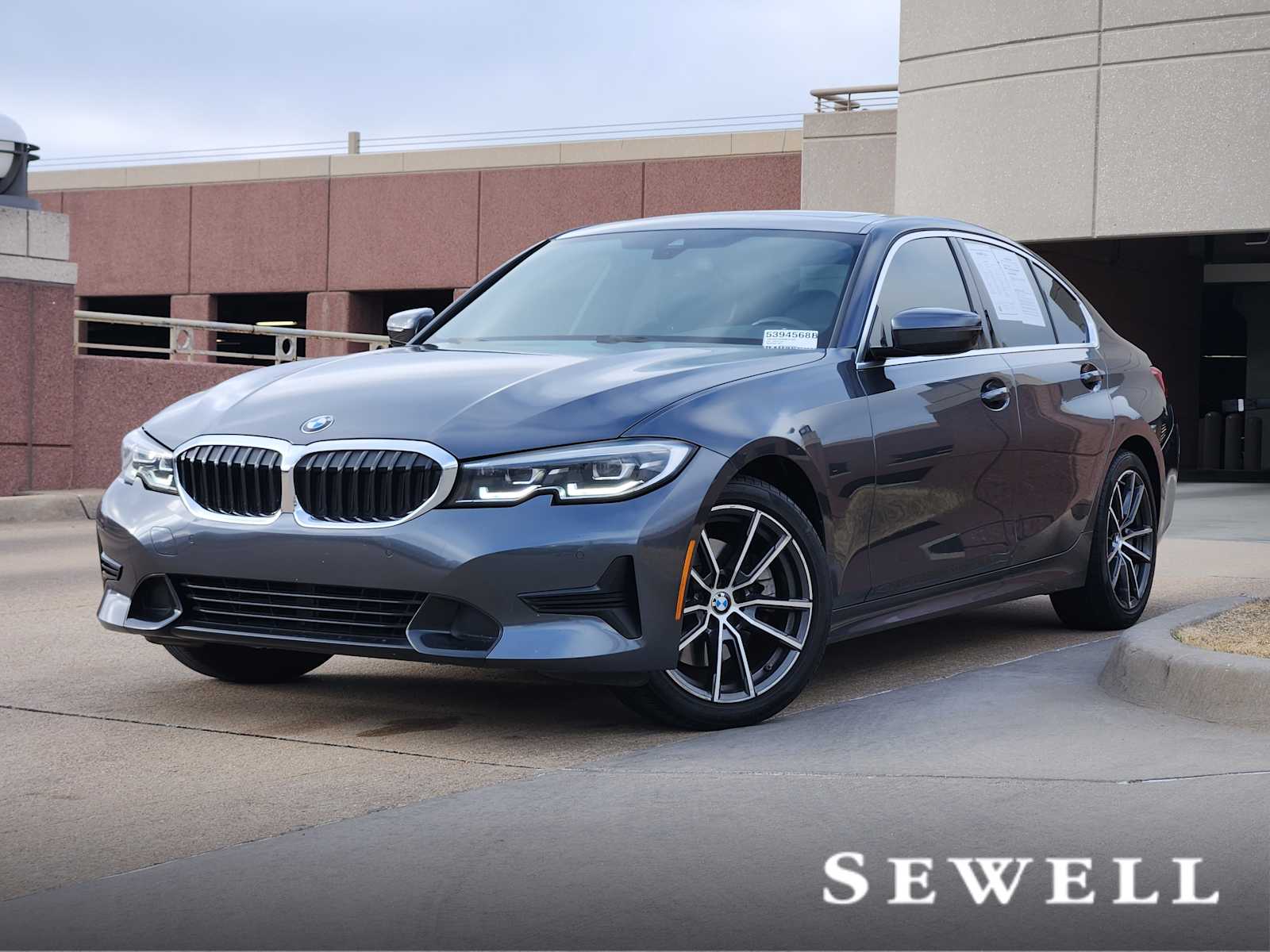 2021 BMW 3 Series 330i's photo