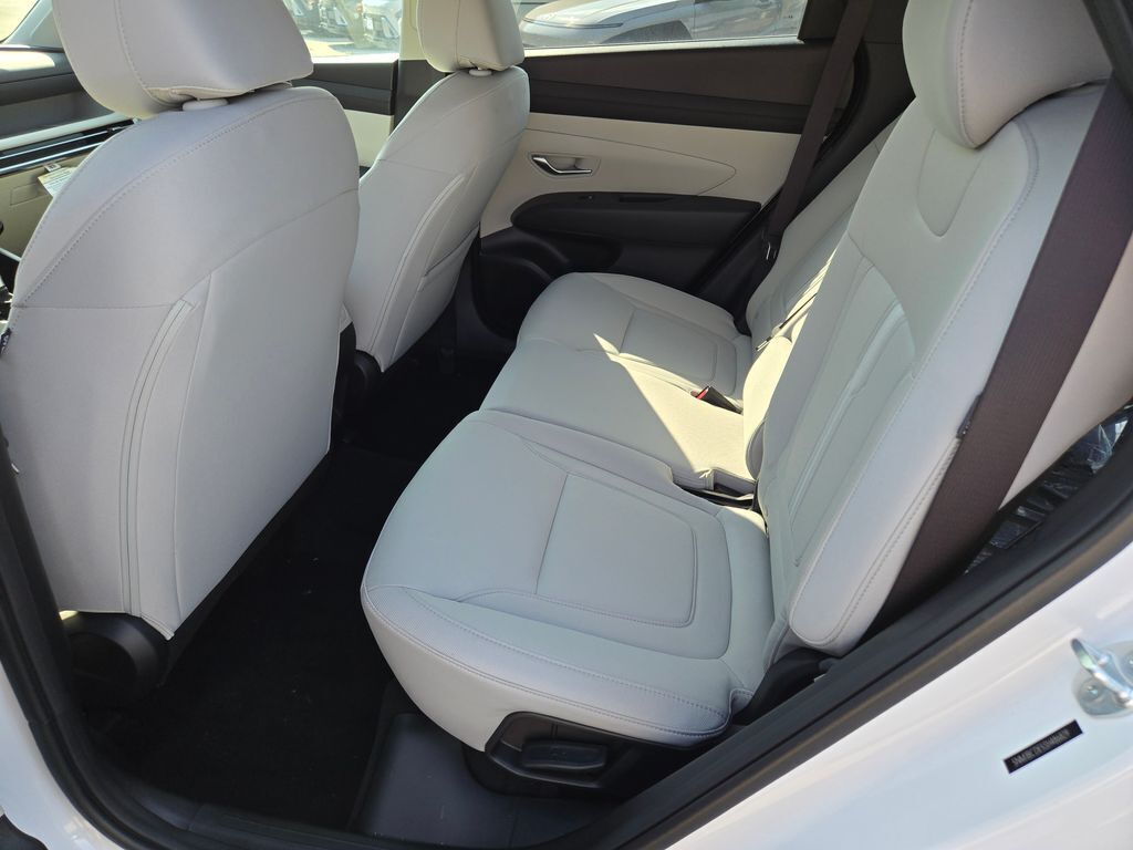 2025 Hyundai Tucson SEL photo 12