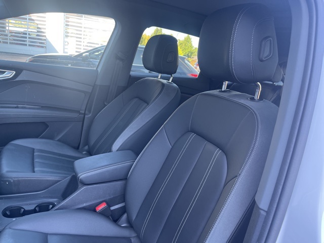 2024 Audi Q4 E-tron Premium photo 9