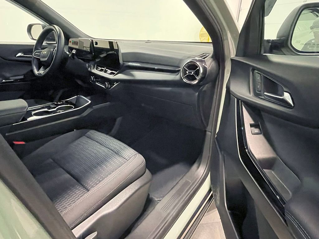 2026 Chevrolet Equinox LT photo 20