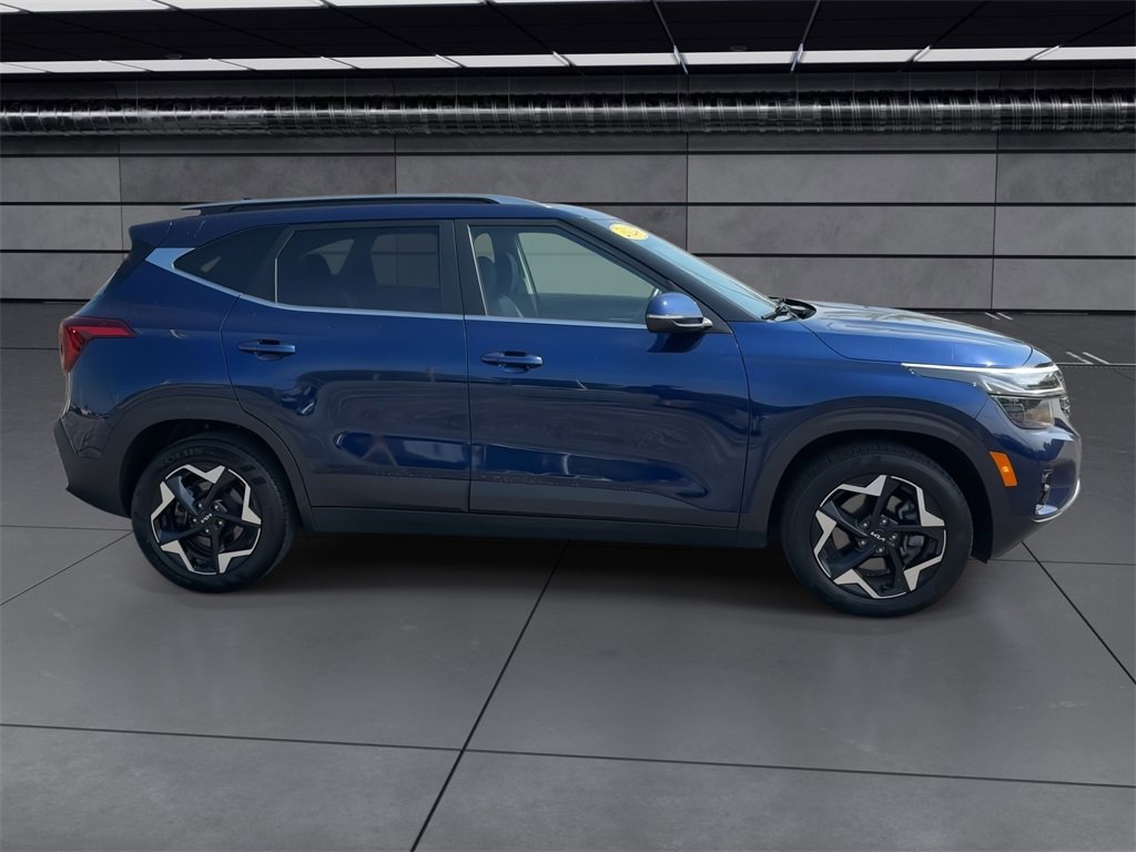 2024 Kia Seltos EX photo 9