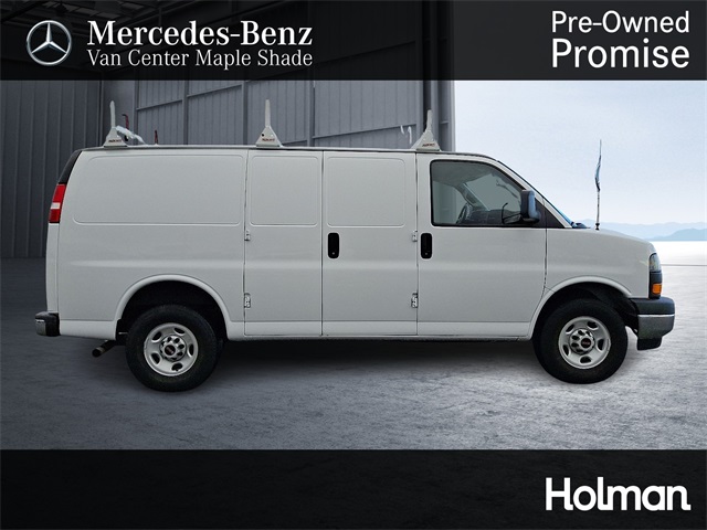 2022 GMC Savana Cargo Work Van's photo