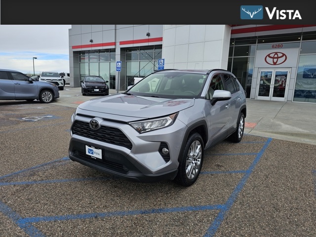 2019 Toyota RAV4 XLE Premium's photo