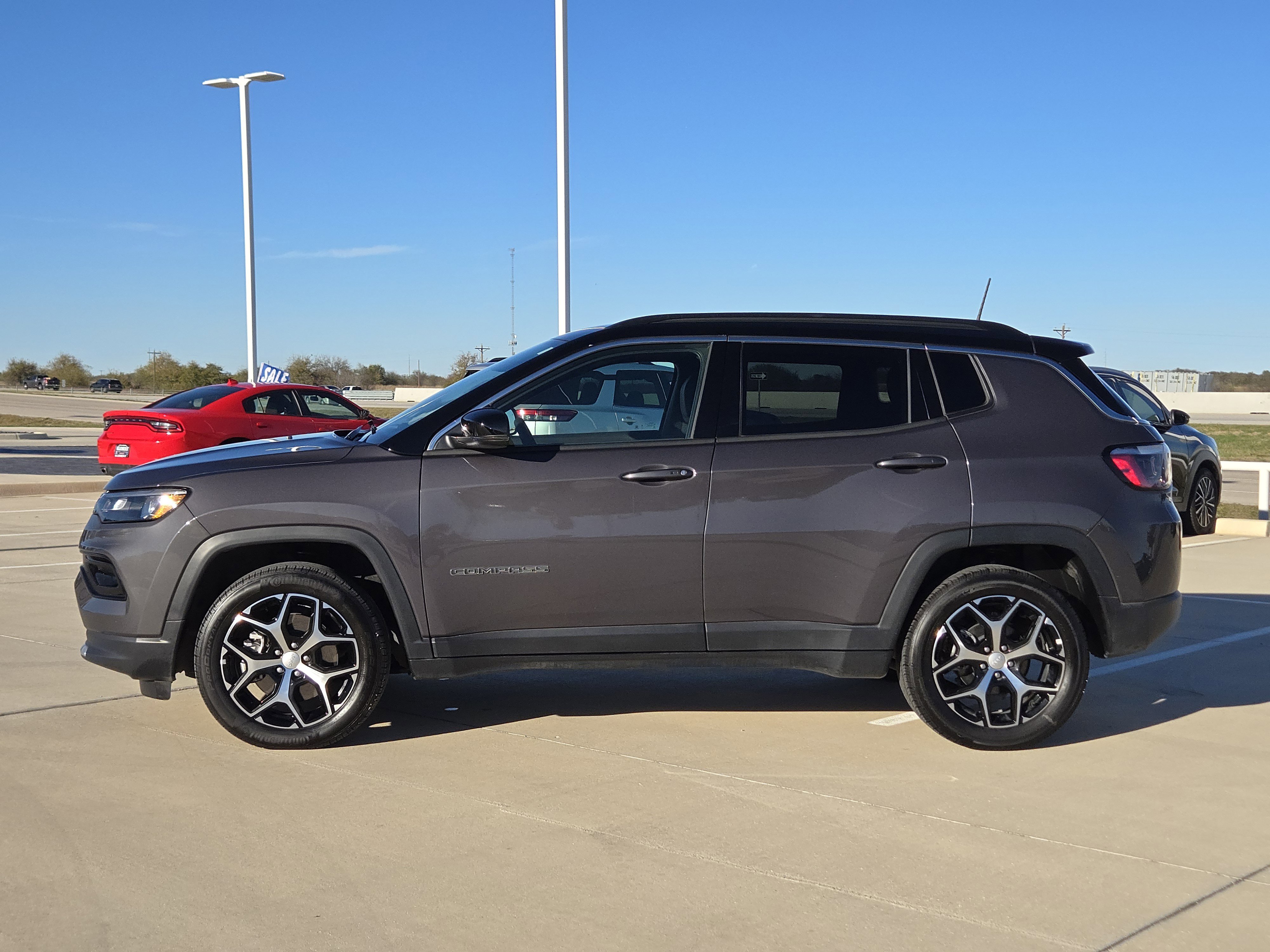 2024 Jeep Compass Limited photo 2