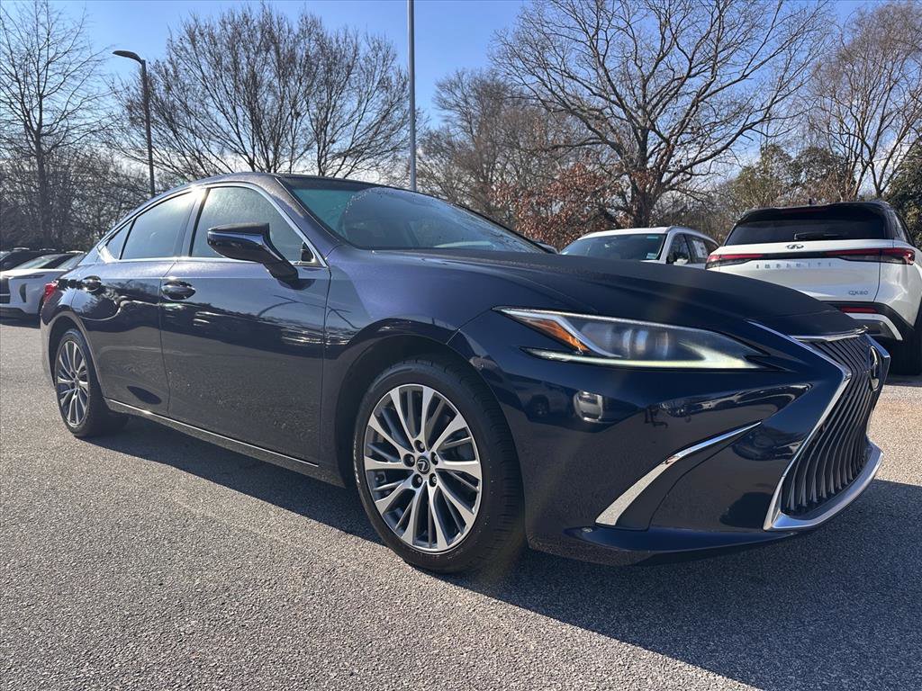 2019 Lexus ES 350's photo