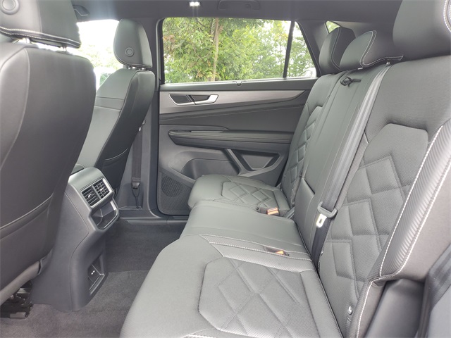 2026 Volkswagen Atlas Cross Sport SE Technology photo 13