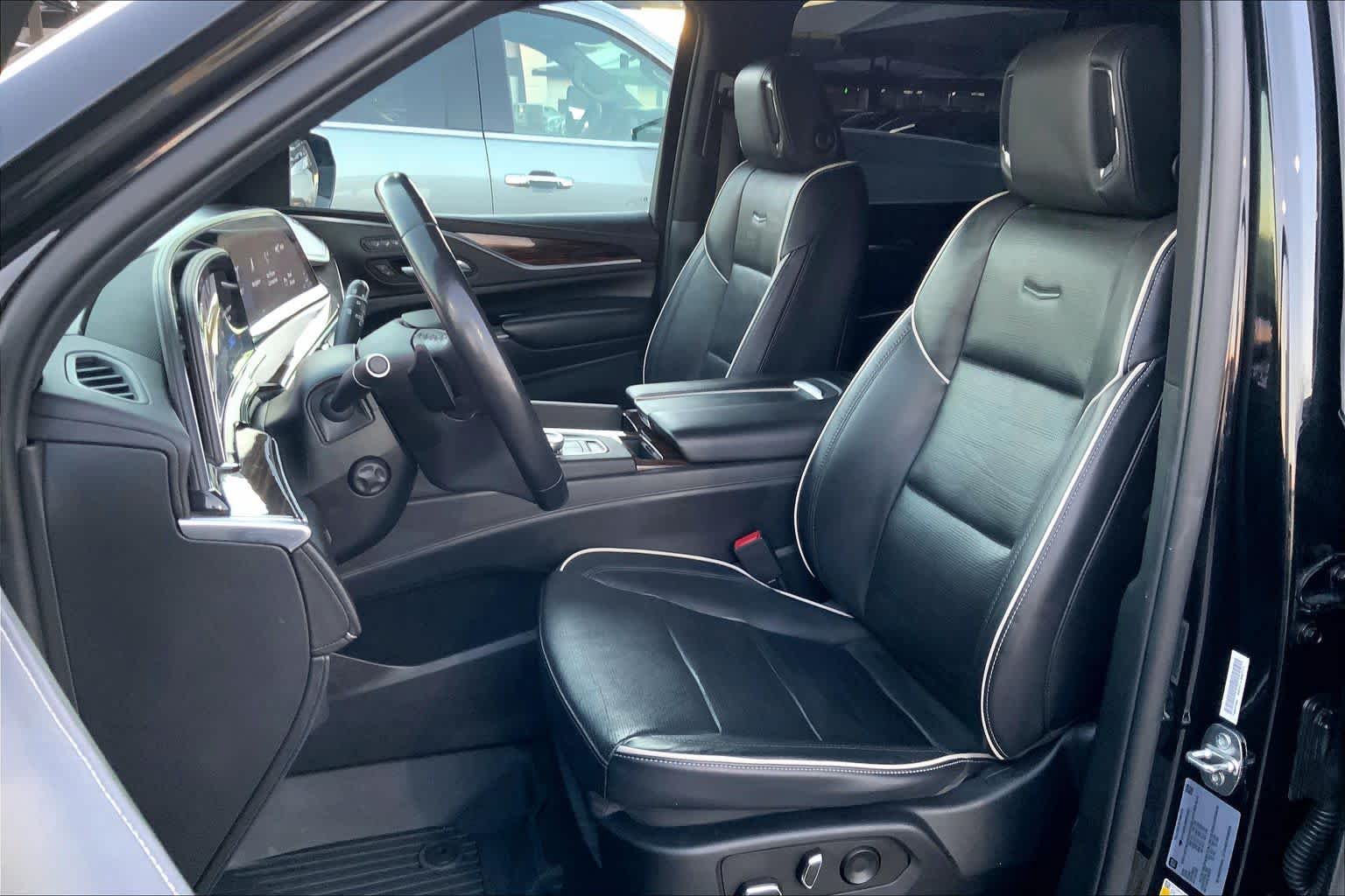 2022 Cadillac Escalade ESV Premium Luxury photo 4