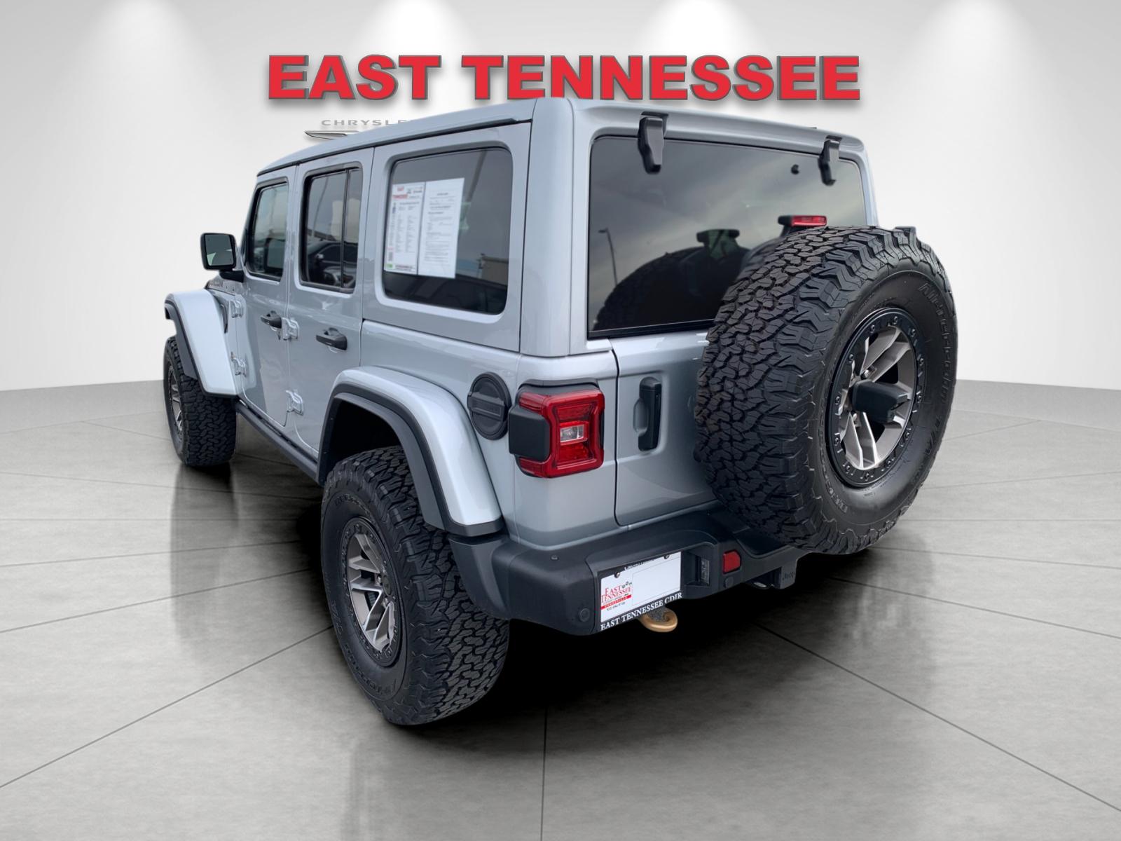 2024 Jeep Wrangler Rubicon 392 photo 3