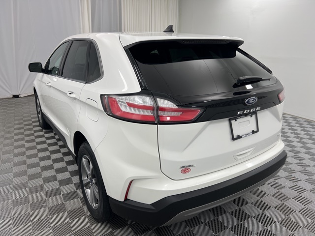 2022 Ford Edge SEL photo 7