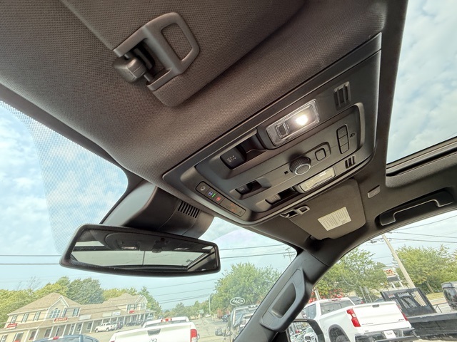 2023 Gmc Yukon SLT photo 22