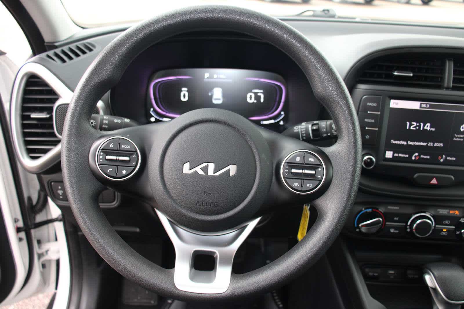 2024 Kia Soul LX photo 13