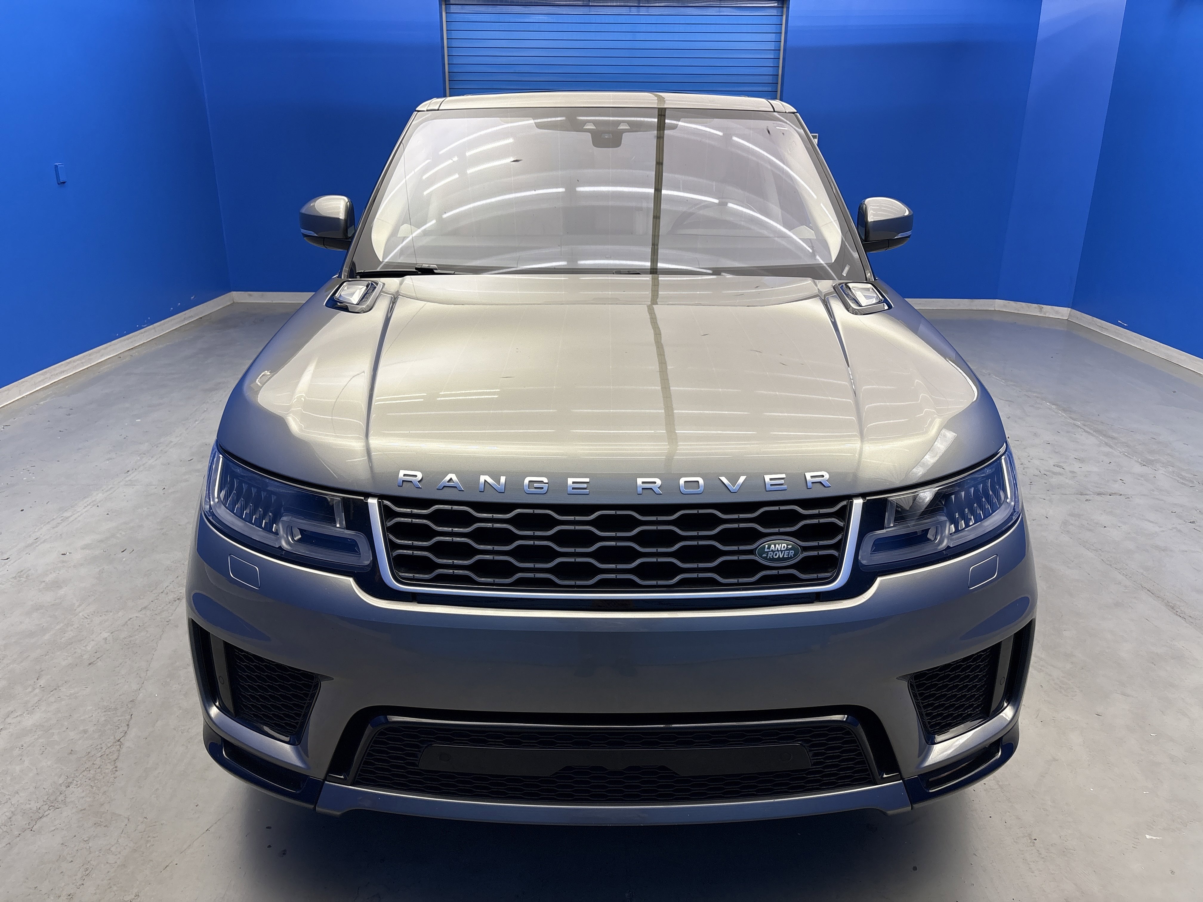 2019 Land Rover Range Rover Sport HSE photo 2