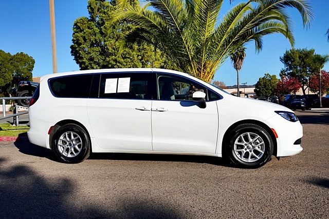 Certified Used 2022 White Chrysler LX image 5