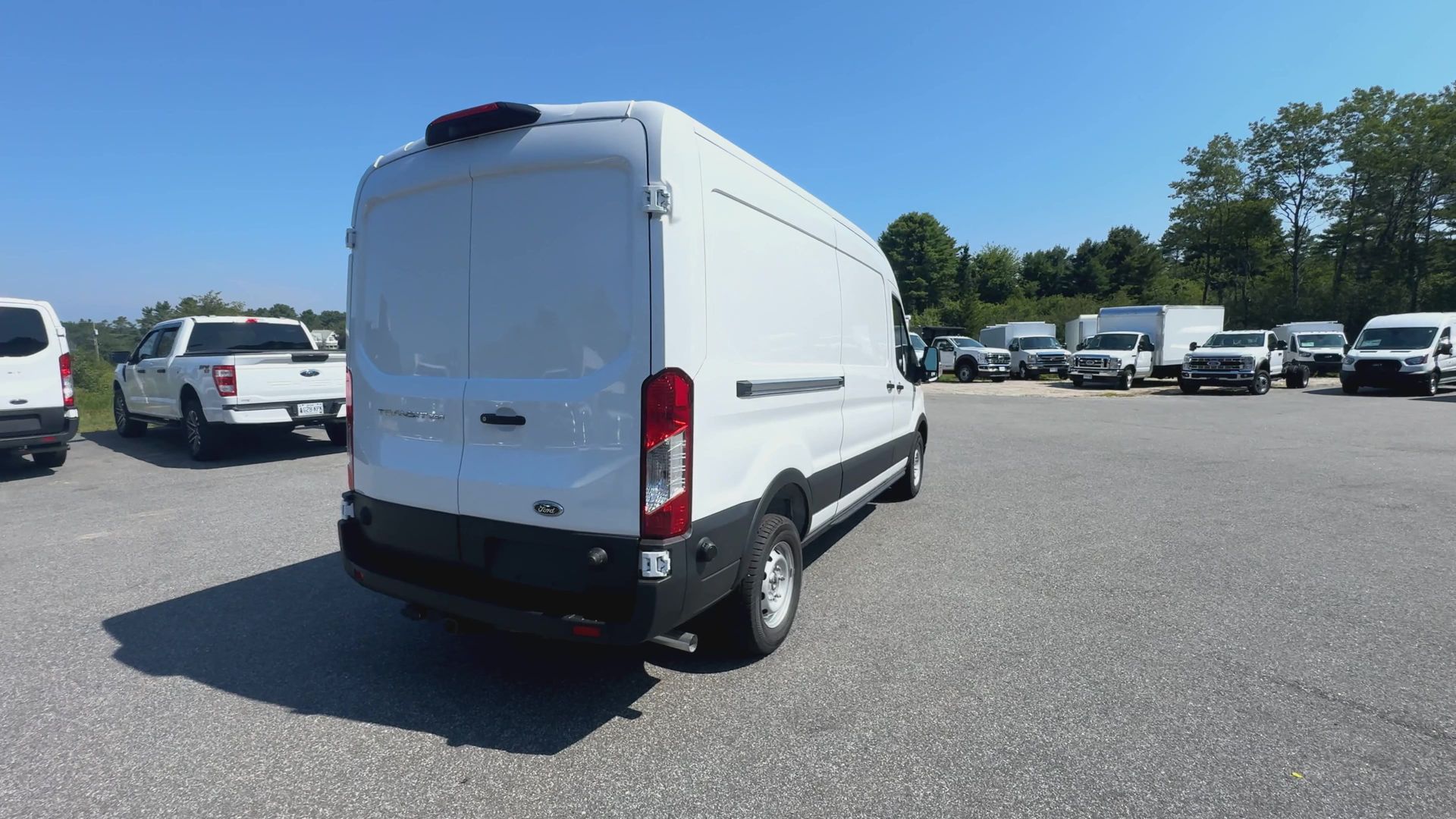 2025 Ford Transit Cargo Van photo 18