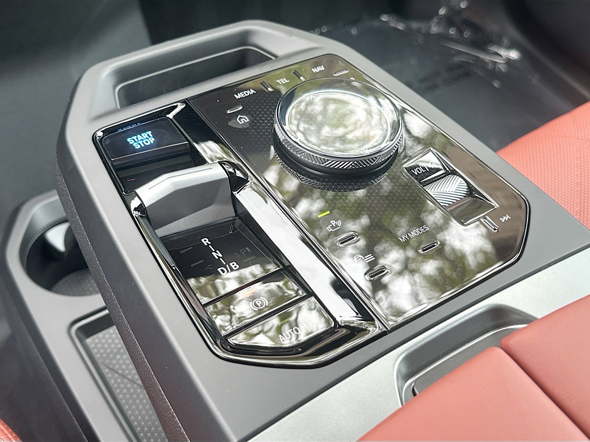 2026 Bmw iX photo 16