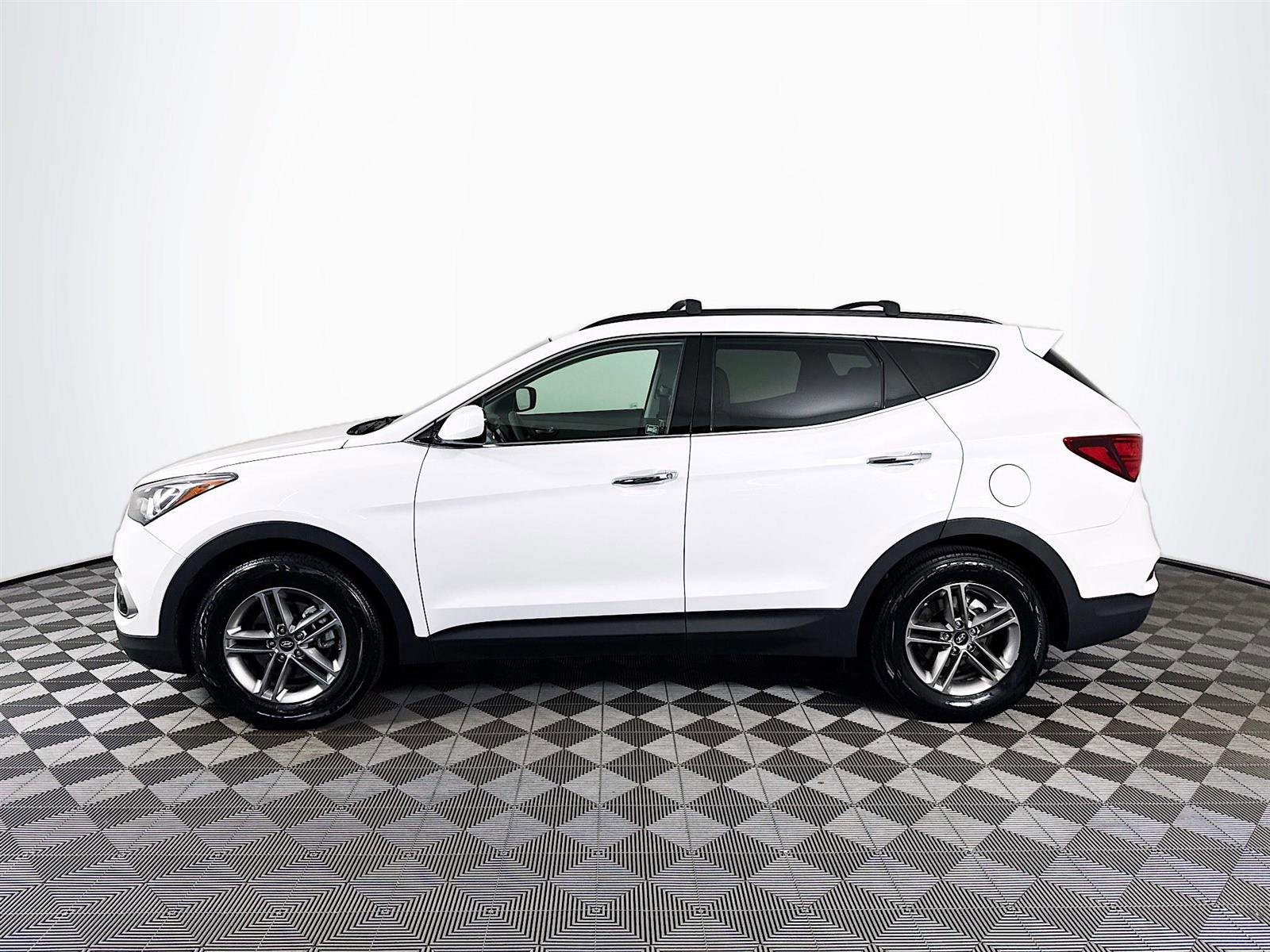 2017 Hyundai Santa Fe Sport Base photo 3