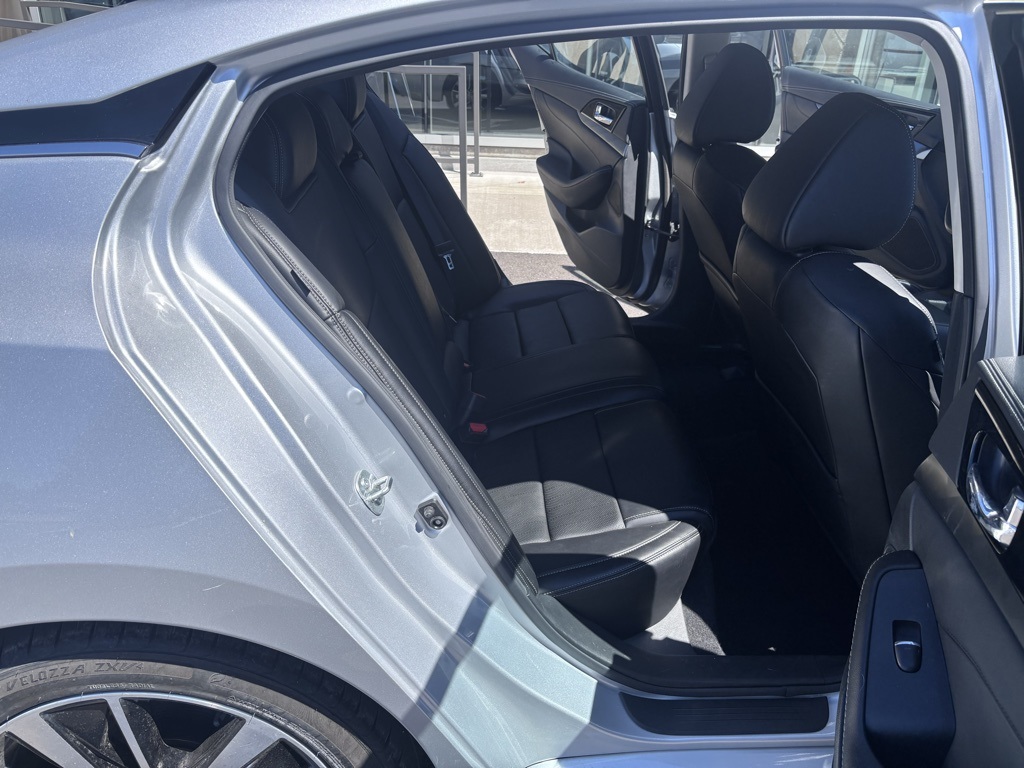 2023 Nissan Maxima SV photo 11