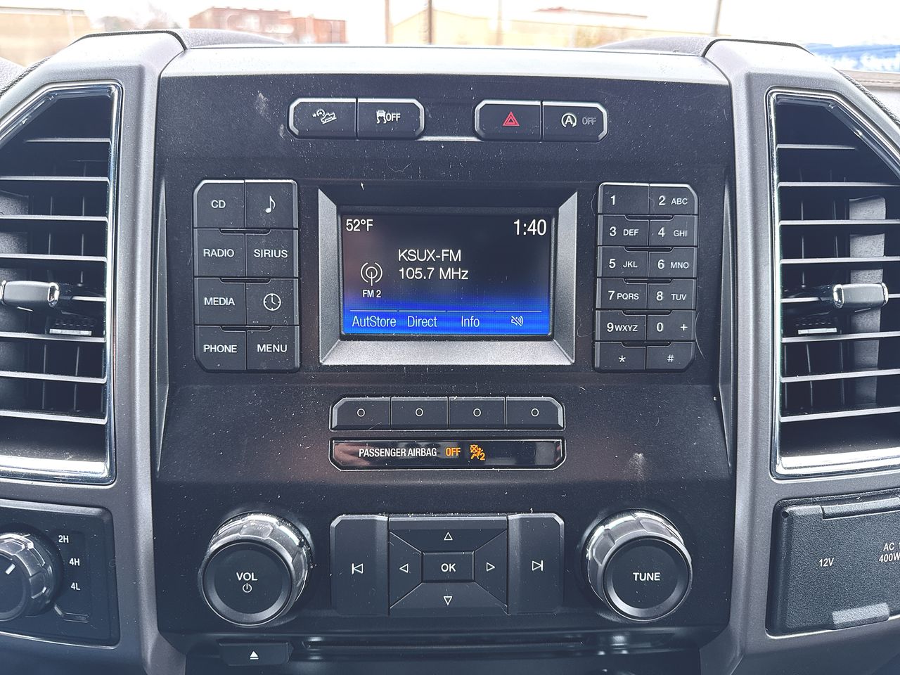 2015 Ford F-150 XLT photo 4