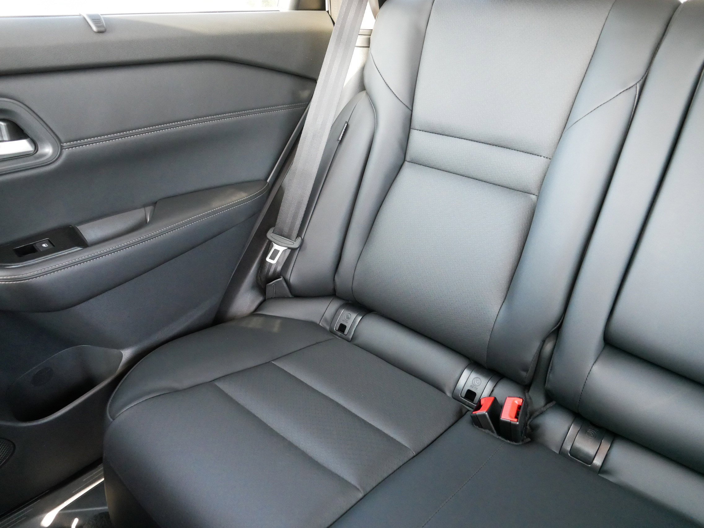 2025 Nissan Rogue SV photo 10